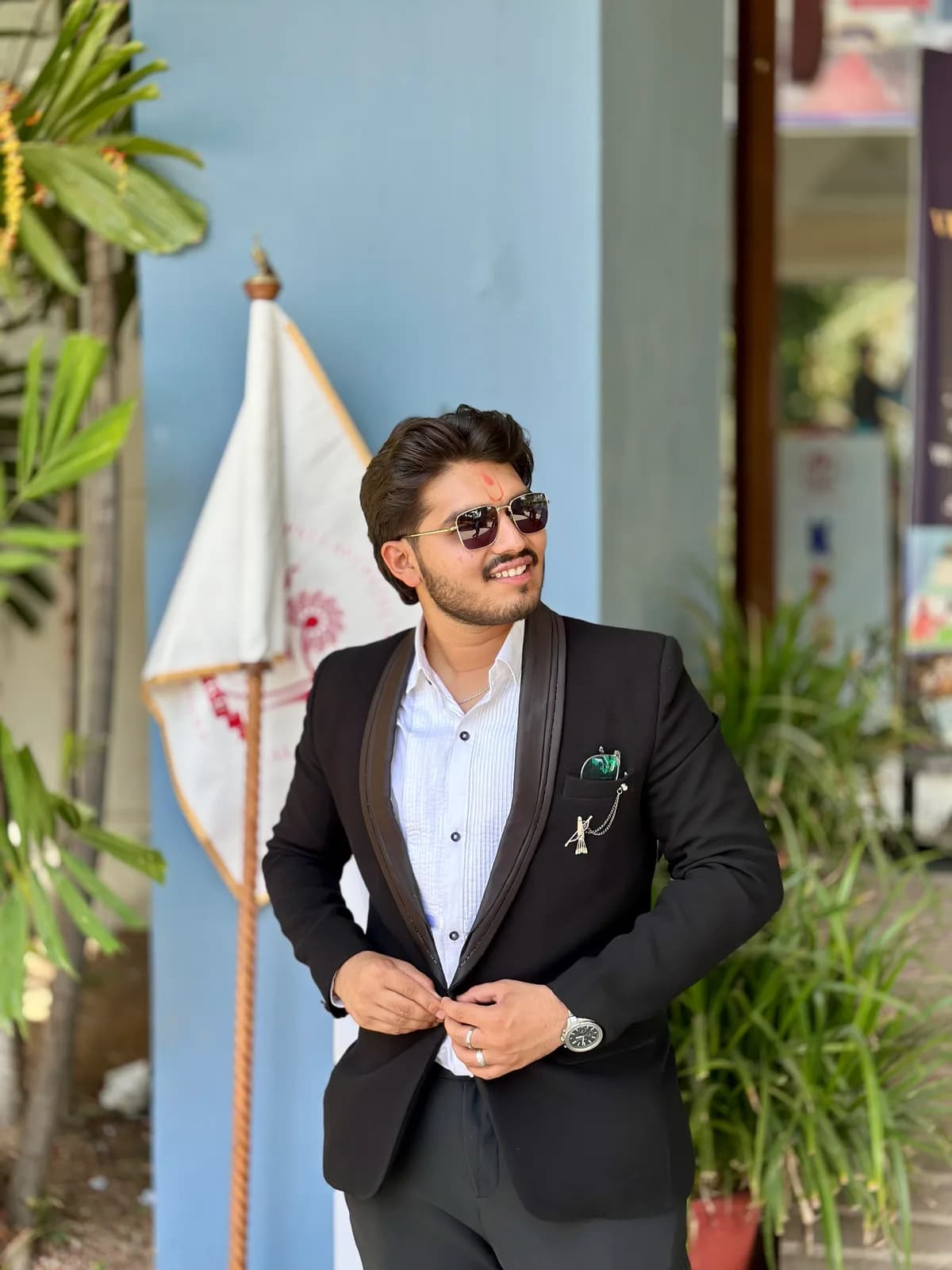 Portrait of Harmin Patel